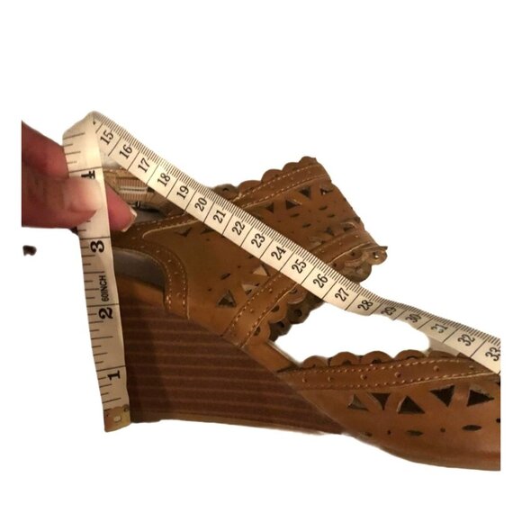 XOXO ESPADILLE heel and BUCKLE closure SANDALS BROWN SIZE 9M - Picture 5 of 8